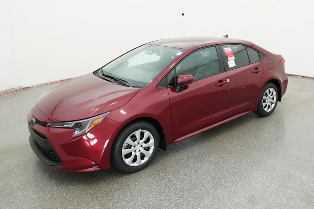 2026 Toyota Corolla LE photo 1