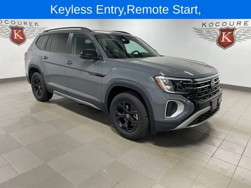 2025 Volkswagen Atlas Peak Edition SE photo 1