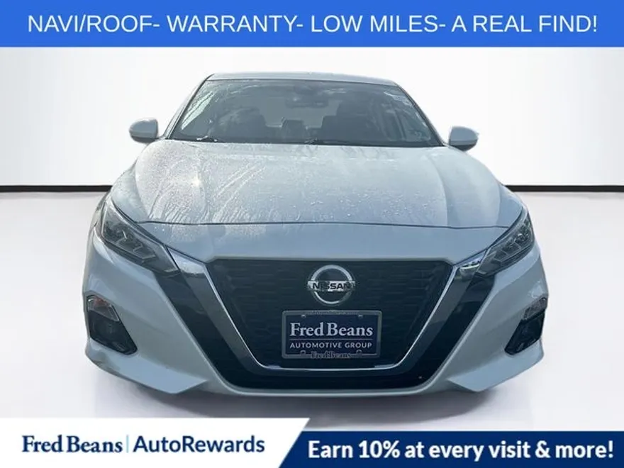 2019 Nissan Altima 2.5 Platinum photo 1