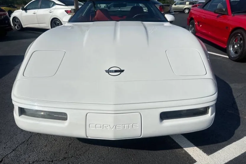 1995 Chevrolet Corvette Base photo 1