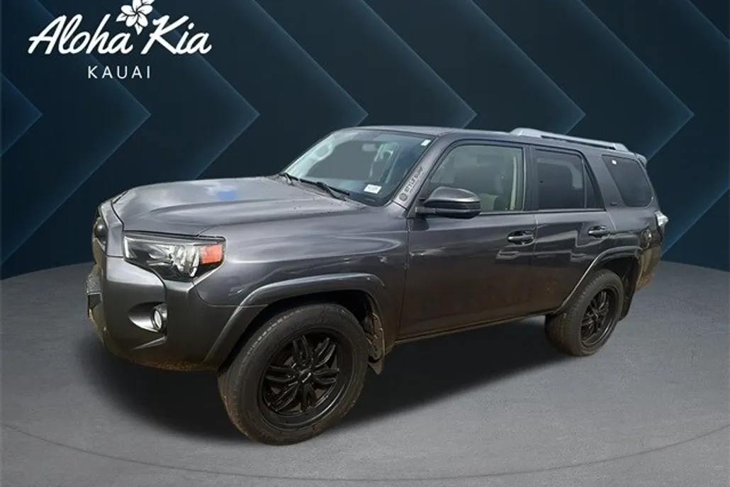 2018 Toyota 4Runner SR5 photo 1