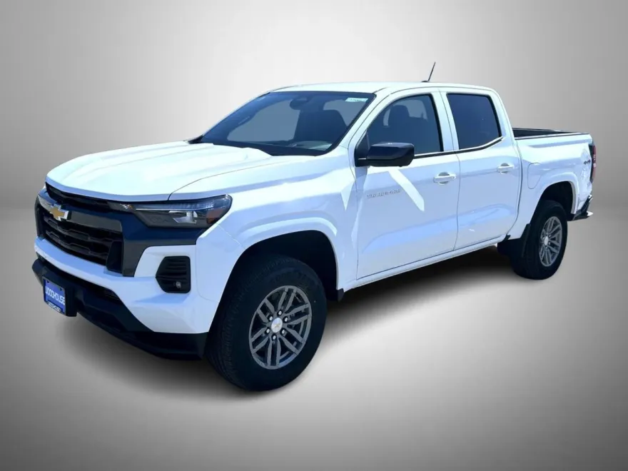 2025 Chevrolet Colorado Work Truck LT photo 1