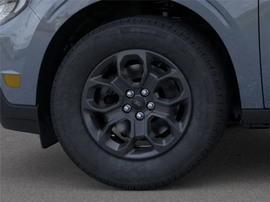 2025 Ford Maverick XLT photo 1