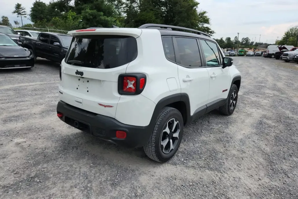 2021 Jeep Renegade Trailhawk photo 1