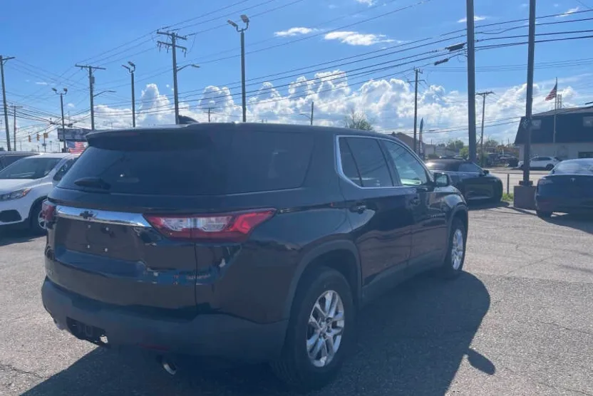 2018 Chevrolet Traverse 1LS photo 1