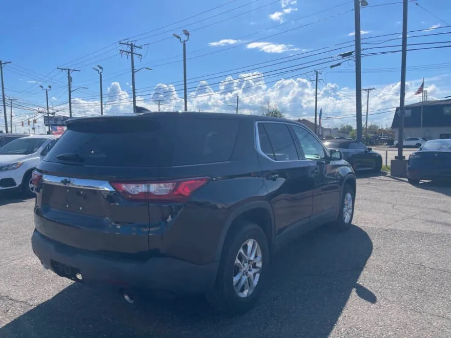2018 Chevrolet Traverse 1LS photo 1