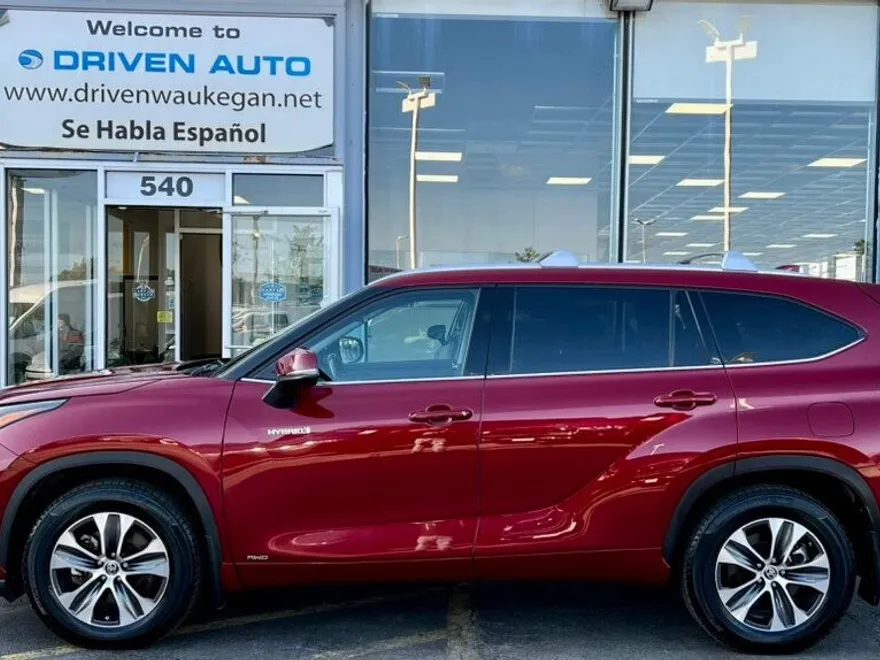 2021 Toyota Highlander Hybrid XLE photo 1