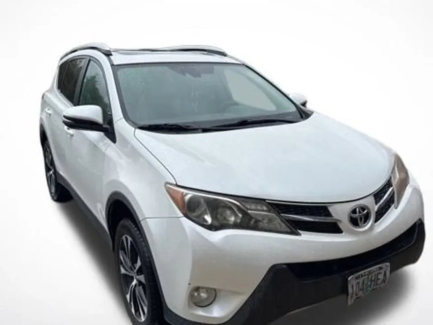 2015 Toyota RAV4 Limited photo 1