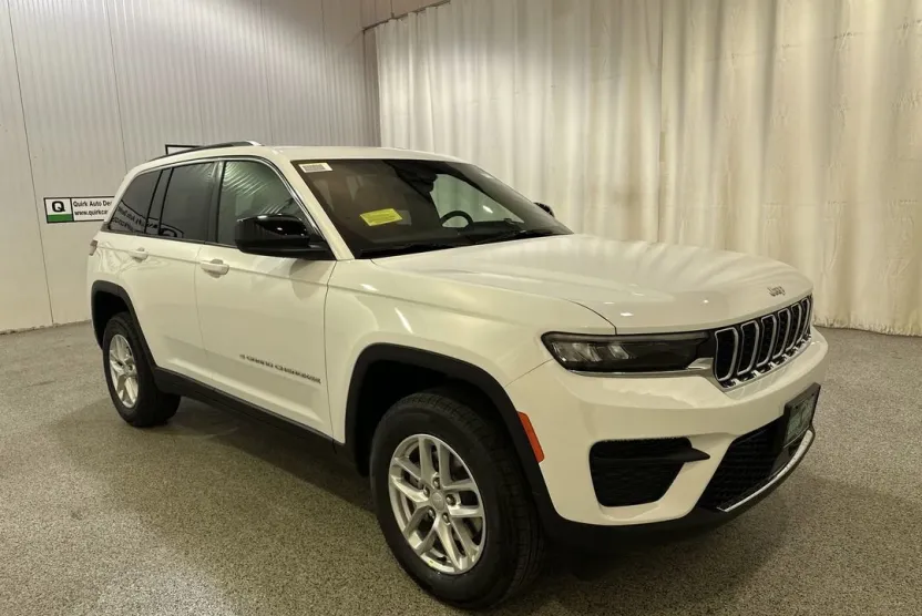 2025 Jeep Grand Cherokee Laredo X photo 1
