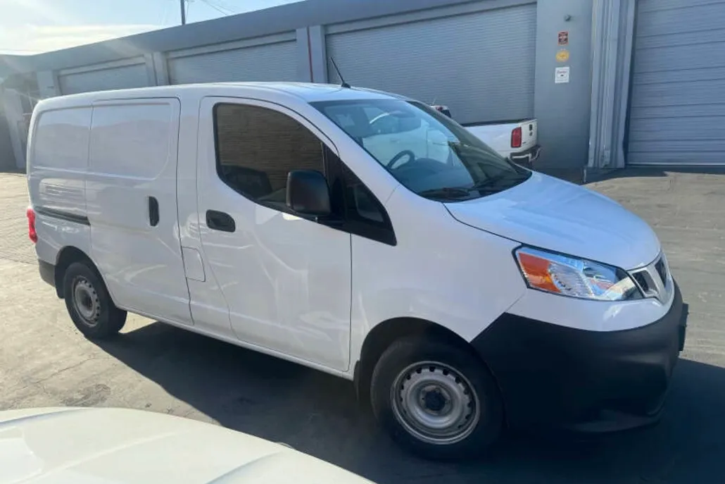 2019 Nissan NV200 S photo 1