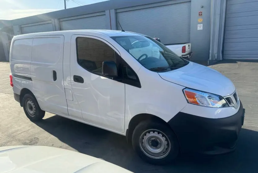 2019 Nissan NV200 S photo 1