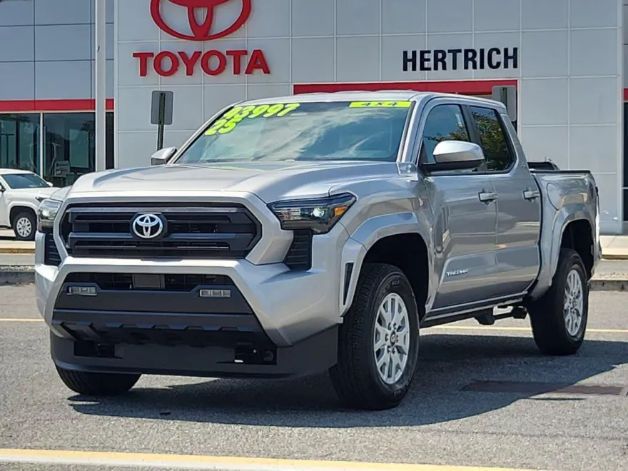 2025 Toyota Tacoma SR5 Double Cab photo 1