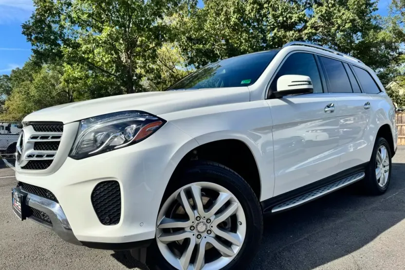 2017 Mercedes Benz GLS 450 4MATIC photo 1