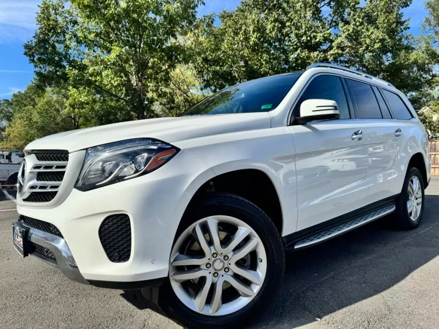 2017 Mercedes Benz GLS 450 4MATIC photo 1