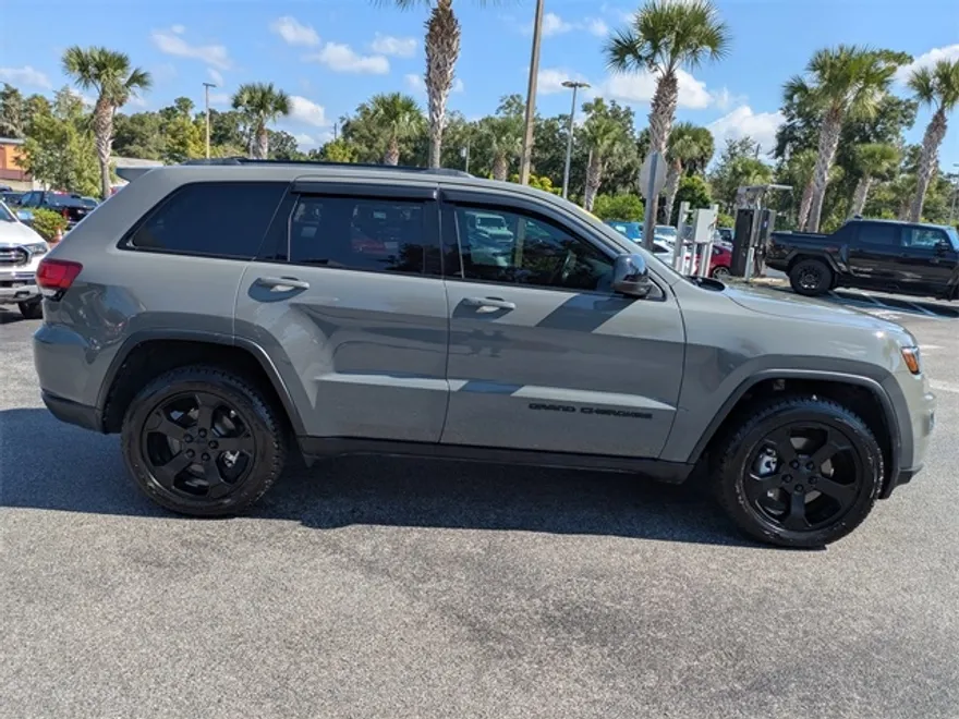 2021 Jeep Grand Cherokee Freedom photo 1