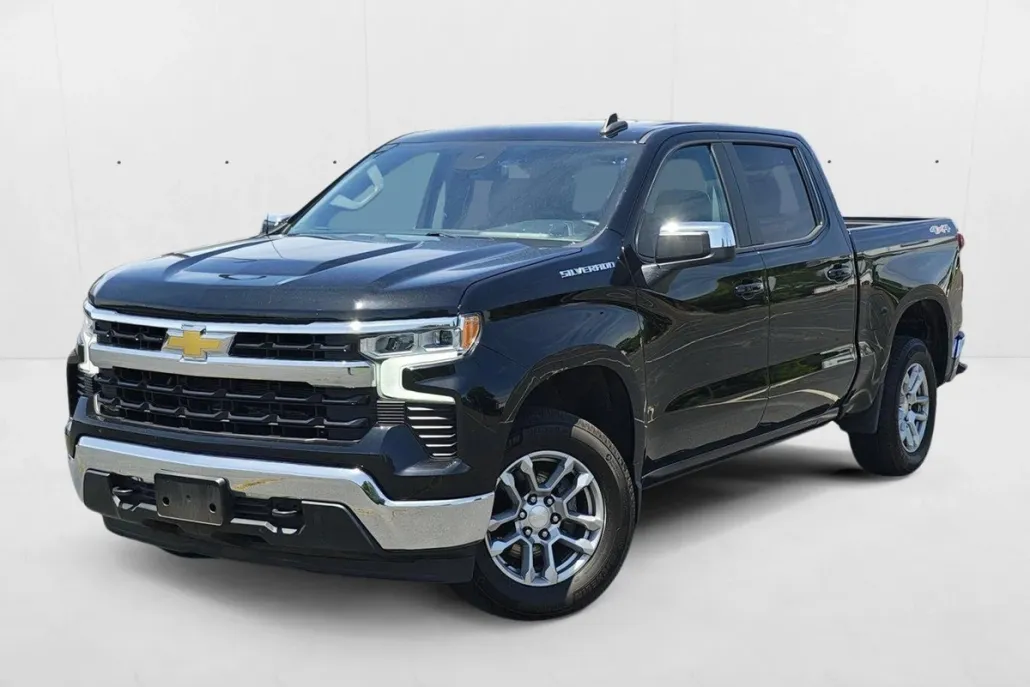 2022 Chevrolet Silverado 1500 LT photo 1