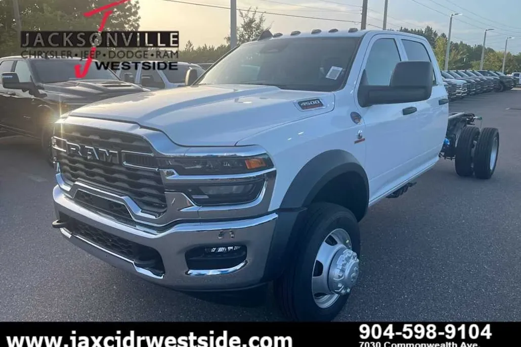 2025 Ram 4500 Tradesman photo 1