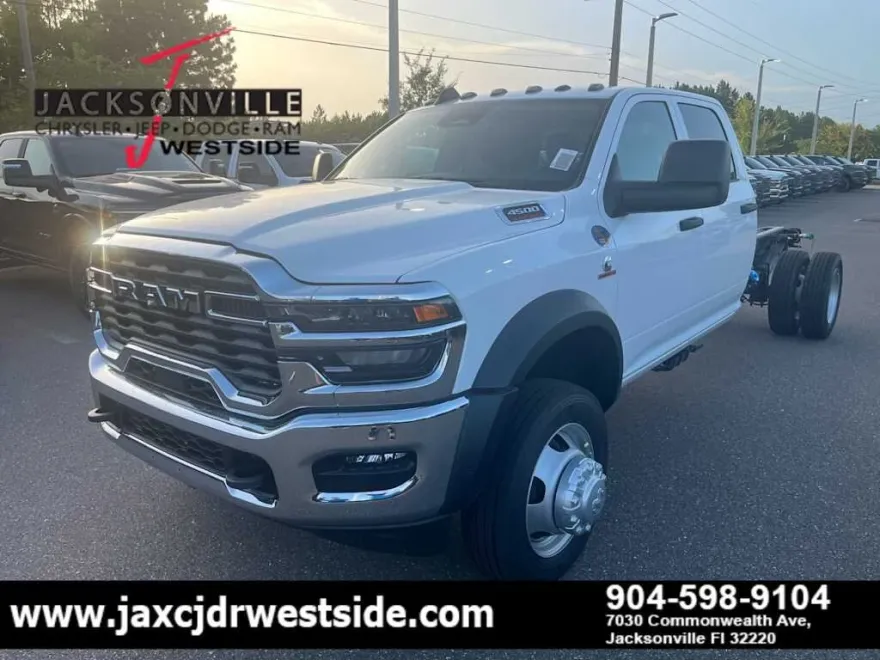 2025 Ram 4500 Tradesman photo 1