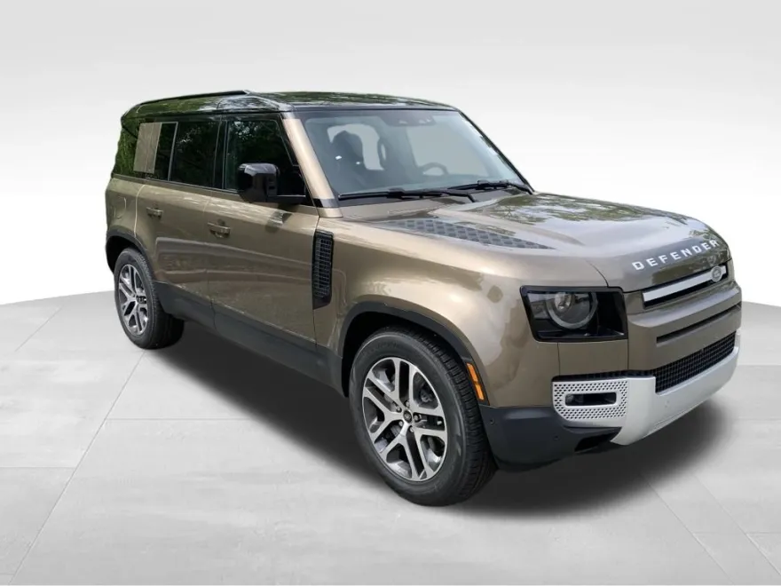 2025 Land Rover Defender 110 S photo 1