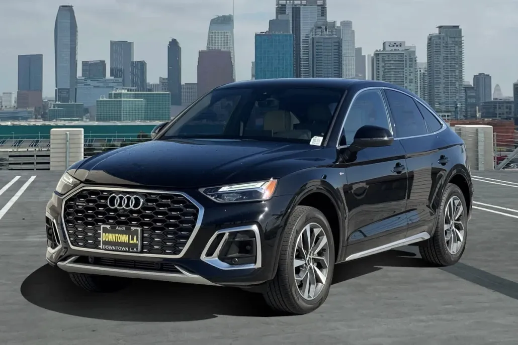 2022 Audi Q5 Sportback 45 S line Premium photo 1