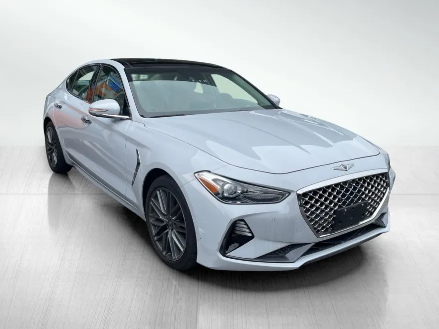 2019 Genesis G70 2.0T Advanced photo 1