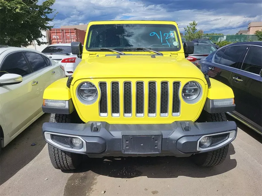 2022 Jeep Wrangler Unlimited Sahara photo 1