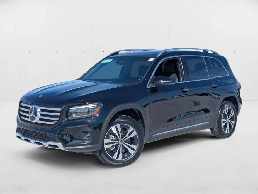 2025 Mercedes Benz GLB 250 photo 1