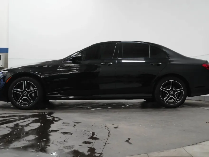 2023 Mercedes Benz E 350 4MATIC Sedan photo 1