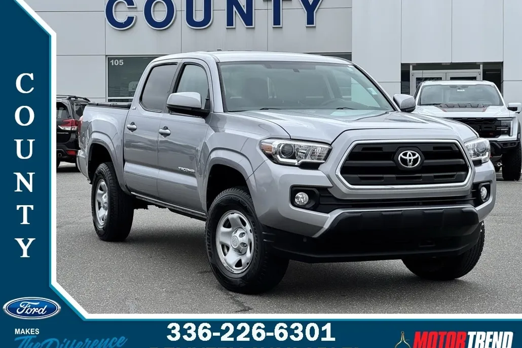 2016 Toyota Tacoma SR5 photo 1