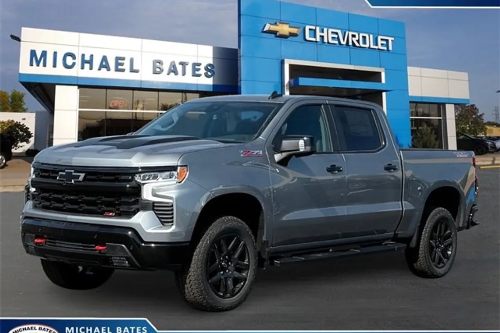2026 Chevrolet Silverado 1500 LT photo 1