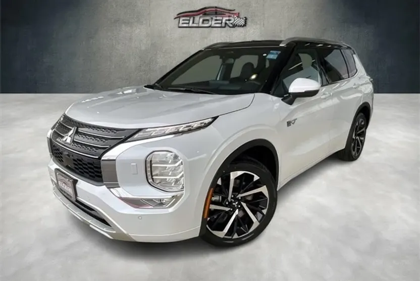 2025 Mitsubishi Outlander PHEV SEL photo 1