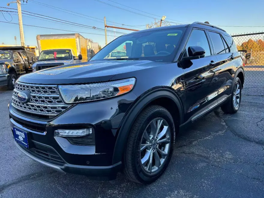 2021 Ford Explorer Limited photo 1
