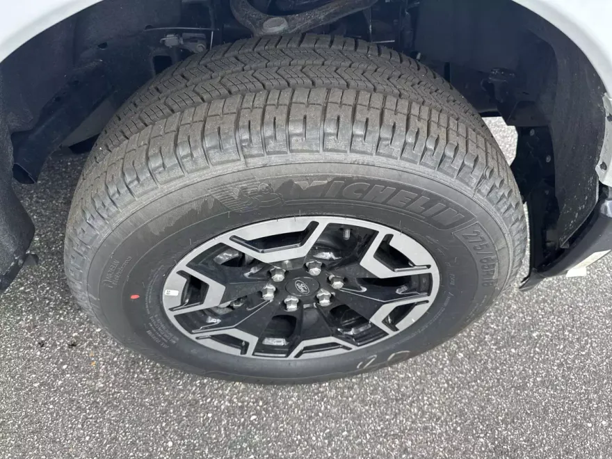 2024 Ford F-150 Lightning XL photo 1