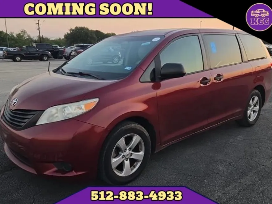 2011 Toyota Sienna photo 1