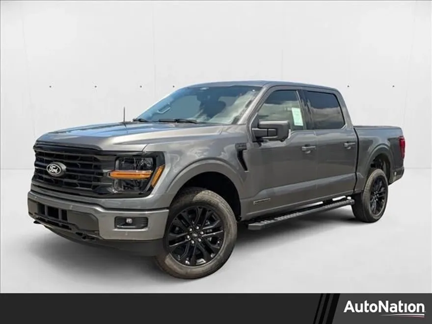 2025 Ford F-150 XLT photo 1