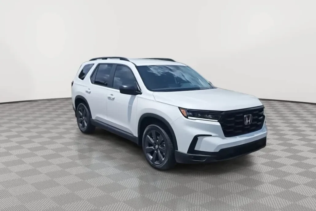 2025 Honda Pilot Sport photo 1