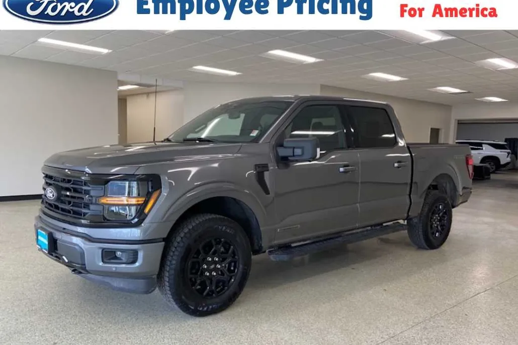 2025 Ford F-150 XLT photo 1