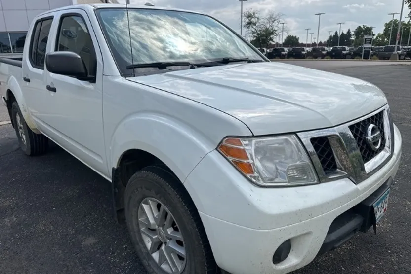 2017 Nissan Frontier SV photo 1