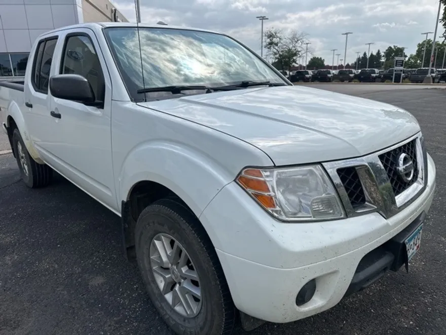 2017 Nissan Frontier SV photo 1