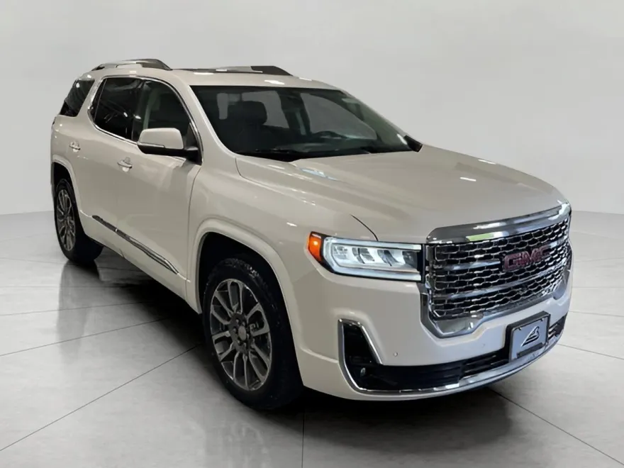 2022 Gmc Acadia Denali photo 1