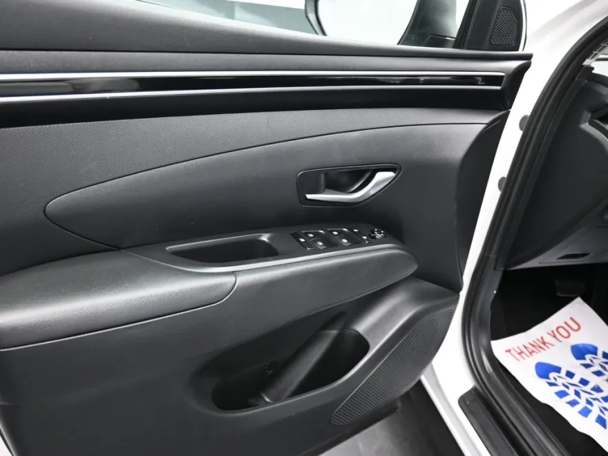 2024 Hyundai Tucson SEL photo 1