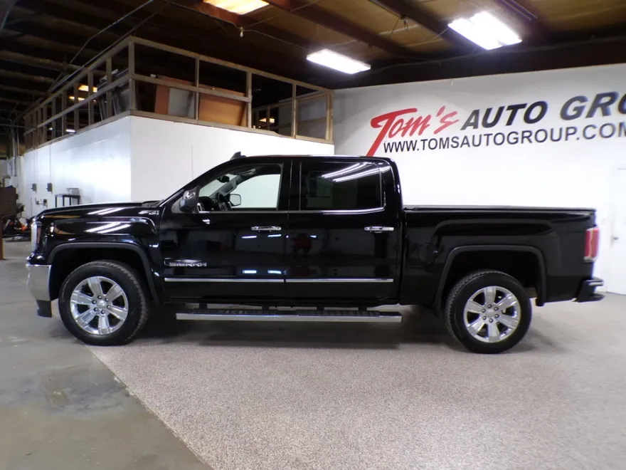 2017 Gmc Sierra 1500 SLT photo 1