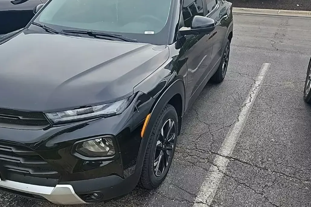 2022 Chevrolet Trailblazer LT photo 1