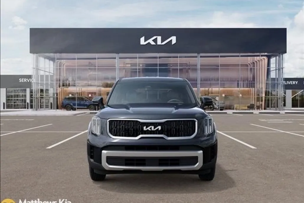 2025 Kia Telluride LX photo 1