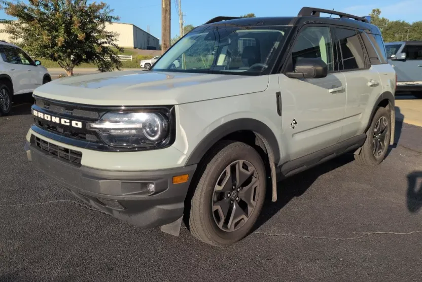 2022 Ford Bronco Sport Outer Banks photo 1