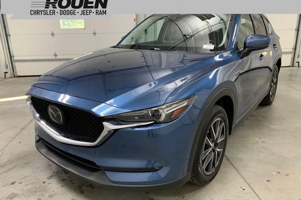 2017 Mazda CX-5 Grand Touring photo 1