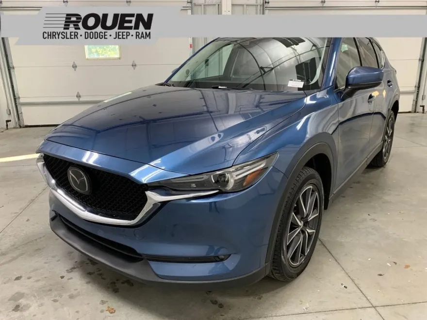 2017 Mazda CX-5 Grand Touring photo 1