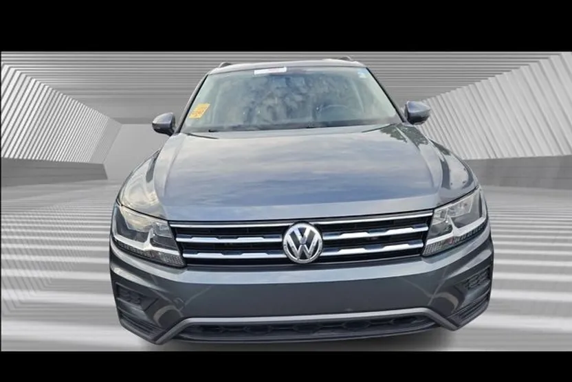 2020 Volkswagen Tiguan S photo 1