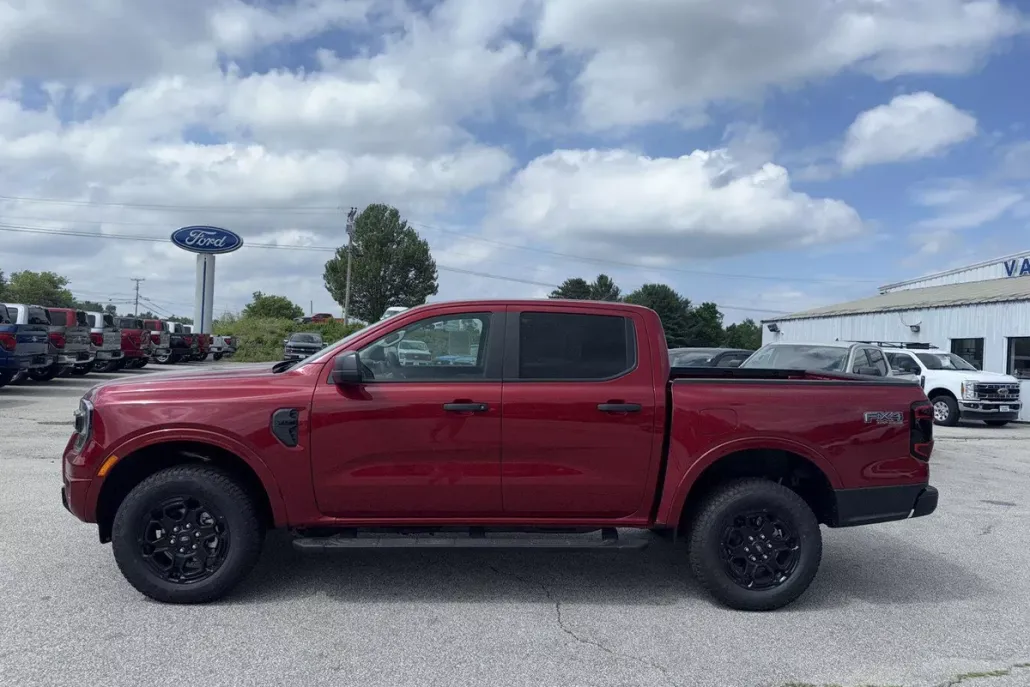 2025 Ford Ranger XLT photo 1
