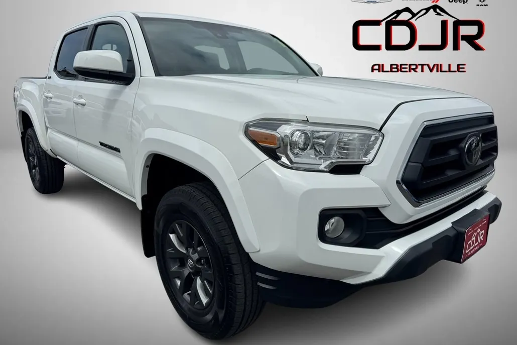 2022 Toyota Tacoma SR5 photo 1